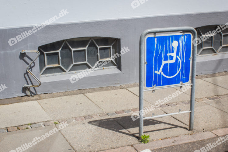 Parkering til handicappede.